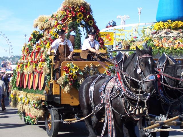  Khám phá lễ hội Cannstatter Volkfest đặc sắc tại Stuttgart - 6