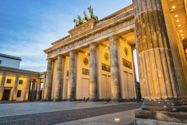 Điểm đến tuyệt vời để bạn khám phá ở Berlin - 1