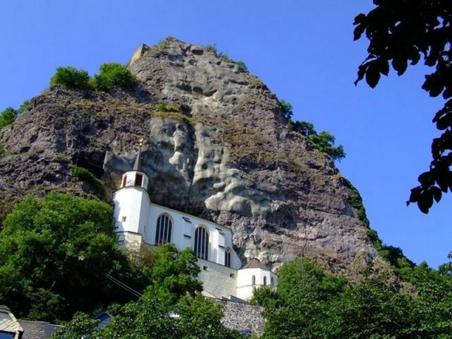 Độc đáo nhà thờ trong hang núi ở Oberstein, miền Tây nước Đức - 6