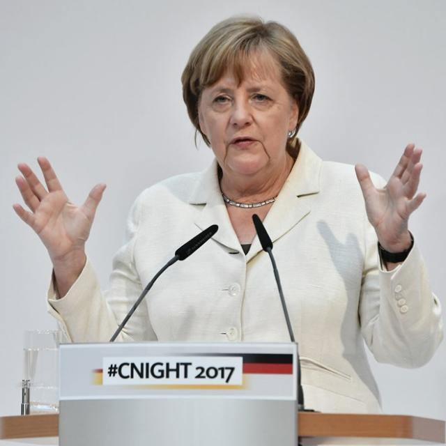Bà Merkel kêu gọi châu Âu hãy tự nắm lấy vận mình của mình - 0