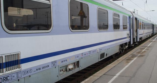 Chuyến tàu từ Warsaw tới Berlin đã phải sơ tán khẩn cấp vì đe dọa đánh bom - 0