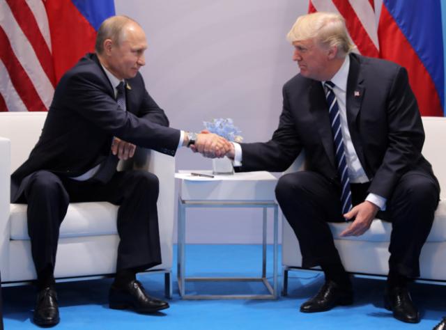 TT Trump hội đàm với TT Putin: Rất vinh hạnh khi ở đây với ngài - 0