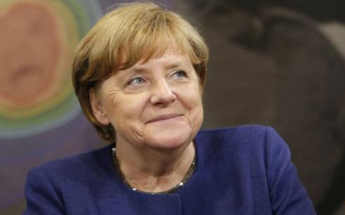 Thủ tướng Đức Merkel đang thay đổi quan điểm về Châu Âu - 0