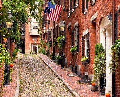 NHỮNG HẺM PHỐ LÃNG MẠN Ở ÂU CHÂU - 0