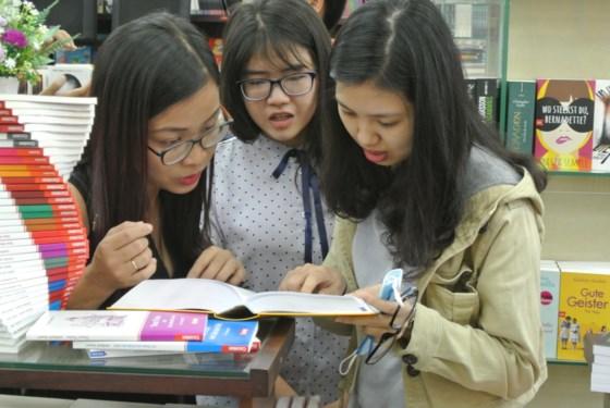 Khai trương gian hàng sách tiếng Đức lần đầu tiên tại Việt Nam - 2