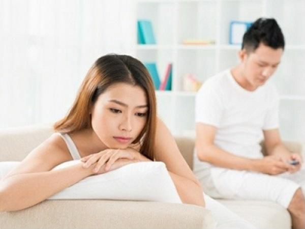 Nếu chồng bạn có 6 biểu hiện này chứng tỏ anh ta không còn yêu - 0