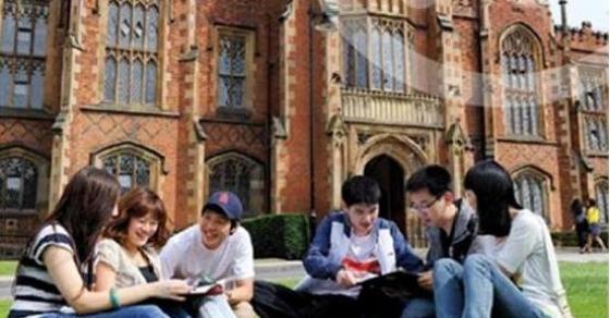 132 1 Du Hoc Duc   Van De Gay Tranh Cai Choi Voi Ban Viet Nam Hay Ban Duc