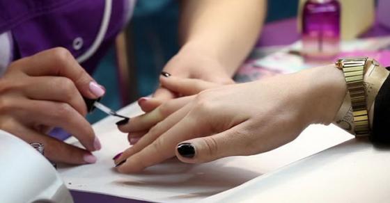 132 1 Kiem Tien Voi Nghe Nail Di Lam Thue Hay Mo Cua Hang