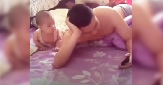 Người cha làm đủ trò nhưng vẫn không thể ‘nhốt’ sự tò mò của bé