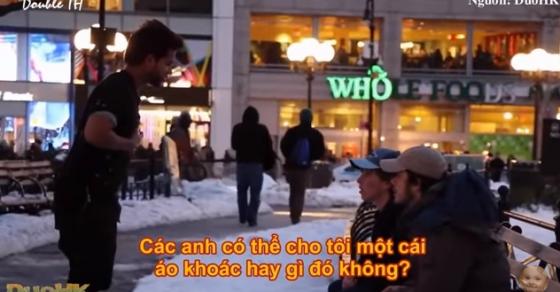 132 3 Hoan Nan Moi Gap Nguoi Chan Tinh Gia Ngheo Muon Ao Khoac Nguoi Qua Duong Ket Qua Khien Moi Nguoi Roi Le