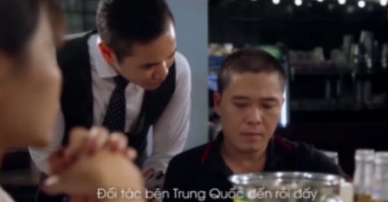 132 1 Khoe Khoang Cua Cai Roi Che Ban Hoc An Mac Re Tien Cho Den Khi Anh Ay Cat Loi Tat Ca Deu Cui Mat Xau Ho