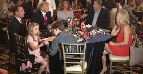 132 2 4 Su That It Ai Ngo Ve Tong Thong Donald Trump Khong Ruou Bia Nhan Luong Thap Nhat The Gioi