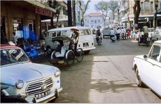 132 11 Ngam Sai Gon Hoa Le Truoc Nam 1975 Qua 22 Thuoc Anh Mau Quy Gia