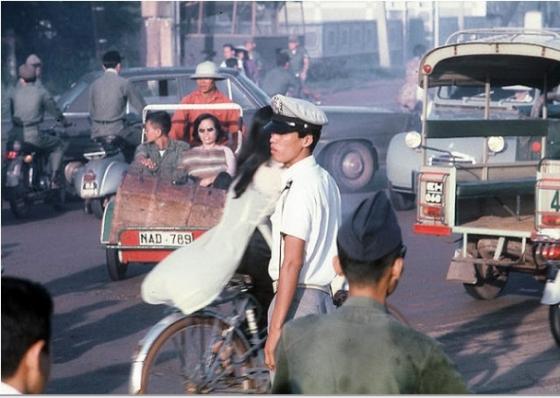 132 22 Ngam Sai Gon Hoa Le Truoc Nam 1975 Qua 22 Thuoc Anh Mau Quy Gia