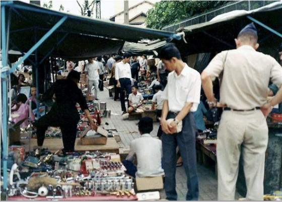 132 7 Ngam Sai Gon Hoa Le Truoc Nam 1975 Qua 22 Thuoc Anh Mau Quy Gia