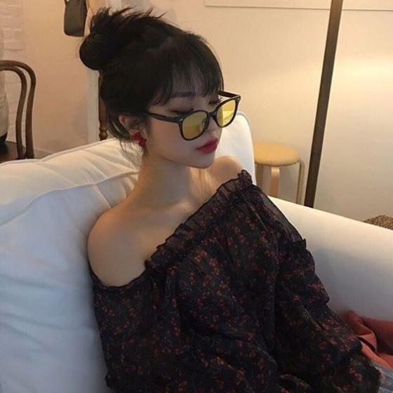 132 2 Cau Hoi Gay Bao Mang Xa Hoi Nhung Ngay Qua Bo Me Con Dang Dung Do 200k Thi Con Cai Co Nen Xai Hang Hieu