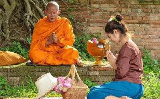 132 1 Duoc Hoi Lieu Co An Thit Trong Phong Khong Nha Su Dua Ra Cau Tra Loi Khien Ai Cung Phai Tam Phuc Khau Phuc Bai Hoc Cuoc Song La Day Chu Dau
