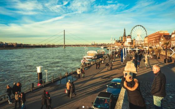 132 1 Kham Pha Dusseldorf Yen Binh Ben Dong Song Rhein