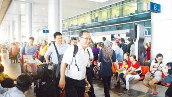132 1 Vo Viet O Nuoc Ngoai Sai Lam Cua Toi La De Chong Ve Viet Nam Mot Minh