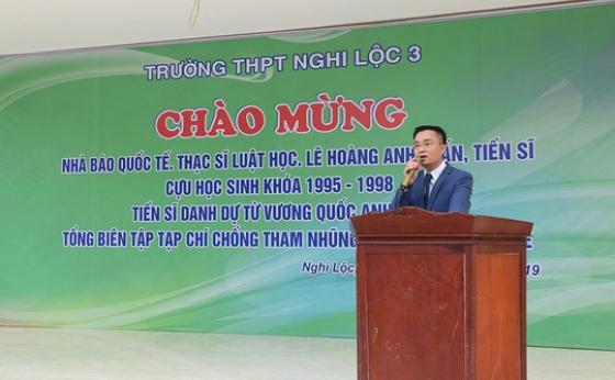 132 3 Ong Nha Bao Quoc Te Va Nhung Chuyen Bi Hai Xu Viet Thoi Mat Van