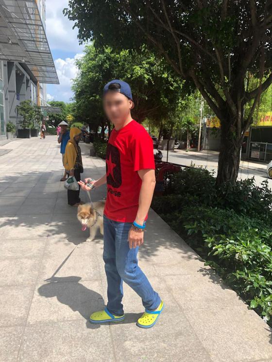 132 2 Bi Nhac Nho Khi Dat Cho Trong Khuon Vien Chung Cu Nam Viet Kieu Quat Nat Bac Bao Ve Cung Nhieu Nguoi Lon Tuoi Cho Tao La Cho Nam May Lanh