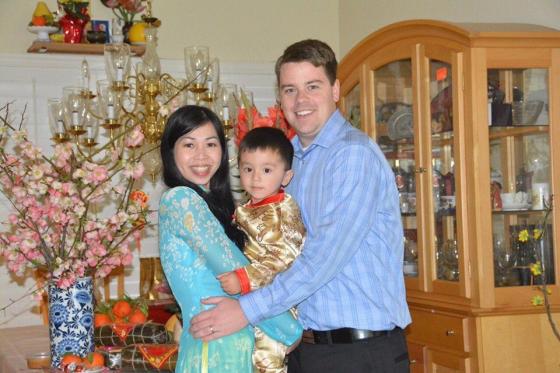 132 2 Nhung Canh Doi Phu Nu Viet Lay Chong Tay