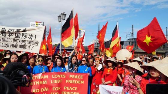 132 16 Nguoi Viet O Duc Bieu Tinh Truoc Dai Su Quan Trung Quoc Tai Berlin
