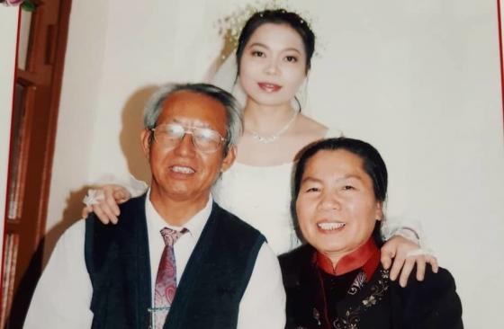 132 1 Co Gai Viet Mat Tich Bi An O Uc 5 Nam Sau Tim Duoc Gia Dinh Nho Cuon Sach Cu