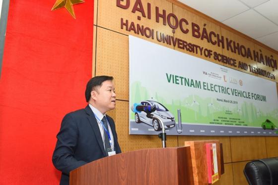 132 5 Viet Nam Lai Cham Chan Theo Sau Thai Lan Philippines