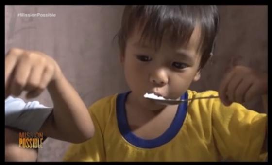 132 4 Be Trai 13t Mot Minh Nuoi 3 Em Tho Chap Nhan Nhat Rac Lan Xin An De Cac Em Duoc Di Hoc