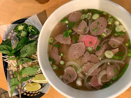 132 1 Chang Viet Kieu My Pho Tiem O My Phan Lon Lai Khong Ngon Bang O Viet Nam