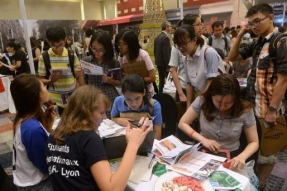 132 1 Du Hoc Sinh Viet Nam Mot Di Khong Tro Lai  Vi Dau