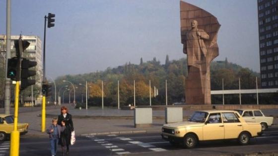 132 2 30 Nam Buc Tuong Berlin Sup Do Cuu Tbt Dong Duc Oan Gorbachev