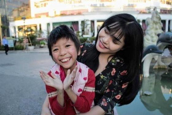 132 1 Co Gai Ha Noi Bat Chap Bi Ky Thi Van Nhan Nuoi Be Gai Lo Loet Khap Nguoi Va Cau Chuyen Xot Xa Cham Den Trai Tim