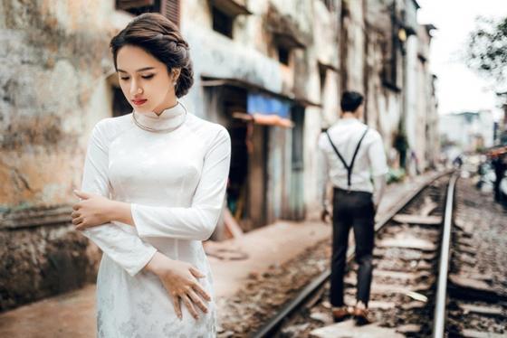 Tây hết yêu thì li hôn dễ dàng chẳng có gì là lạ