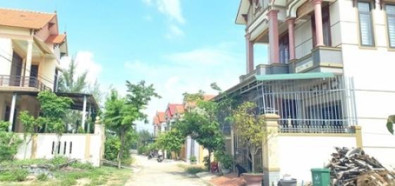 132 1 Dua Nguoi Di Chau Au