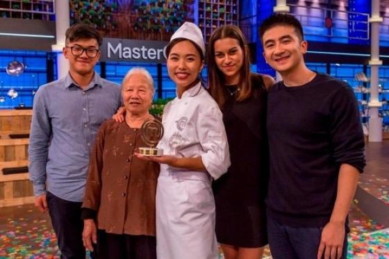 132 1 Ola Nguyen   Co Gai Voi Huong Vi A Au