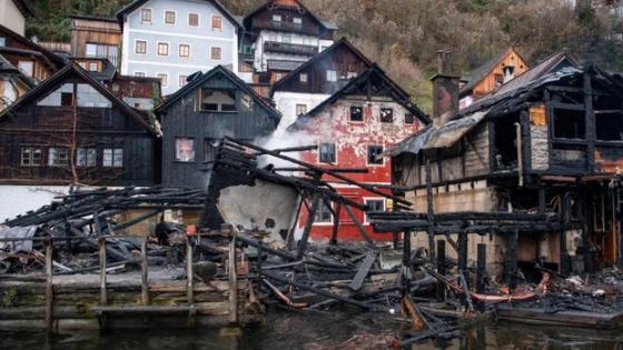 132 1 Chay Lon Tai Di San The Gioi Hallstatt Ao   Dia Diem Du Lich So 1 Chau Au Cac Ngoi Nha Go Da Bi Lua Thieu Rui