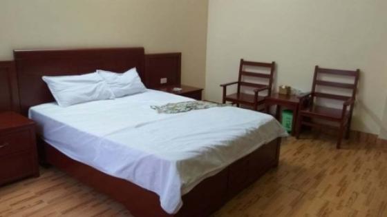 132 1 Trang Mat Ngot Ngao Chong Len Lut Thue Phong Cho Nhan Tinh O Ngay Ben Canh