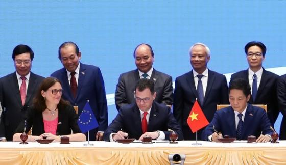 132 1 Uy Ban Thuong Mai Eu Thong Qua Hiep Dinh Thuong Mai Tu Do Voi Viet Nam  Evfta