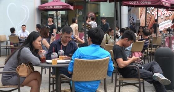 132 1 Nguoi Viet O Nuoc Ngoai Co Hoi Nhap Nua Voi