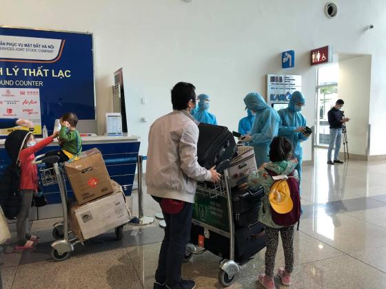 132 7 Nhat Ky Cua Du Hoc Sinh Tren Chuyen Bay Roi Khoi Chau Au