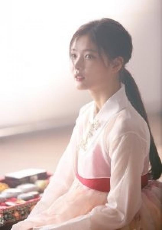 132 2 Giua Nguoi Voi Nguoi Quy Nhat O Hai Chu Chan Thanh
