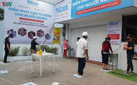 132 4 Nhung Viec Lam Dam Tinh Nguoi Trong Dai Dich Covid 19