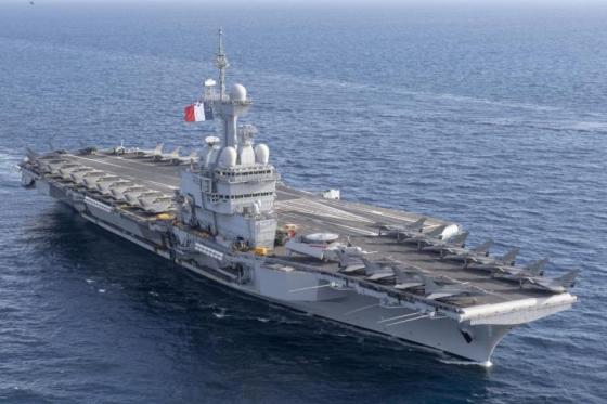 132 1 Phap Cach Ly Gan 1900 Quan Nhan Tren Tau San Bay Charles De Gaulle