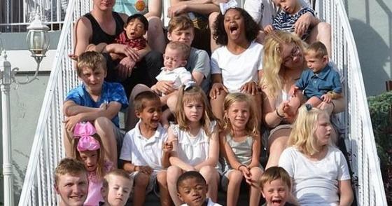 132 1 Nguoi Me My Lay Nhiem Covid 19 Cho 17 Nguoi Con