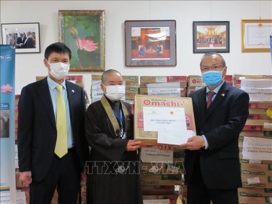 132 1 Ho Tro Cong Dan Viet Nam Tai Nhat Ban Gap Kho Khan Vi Dich Covid 19