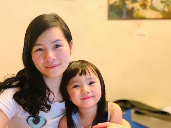 132 1 Nu Tien Si Viet Tai Troi Tay Ke Ve Goc Khuat Nghe Nghiep