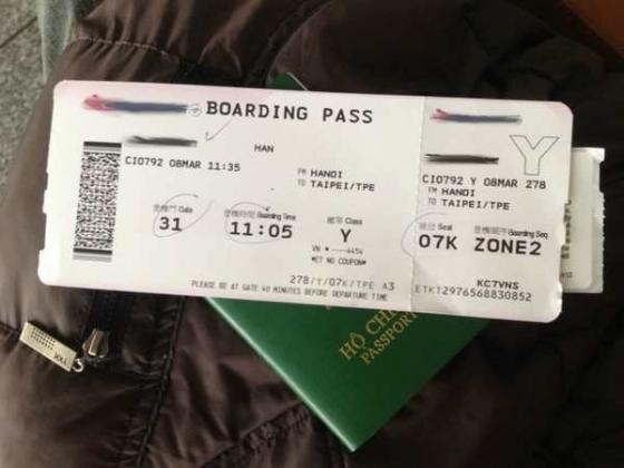 132 1 Check In Cung Chiec Ve May Bay Len Mang Xa Hoi La Viec Lam That Su Dai Dot