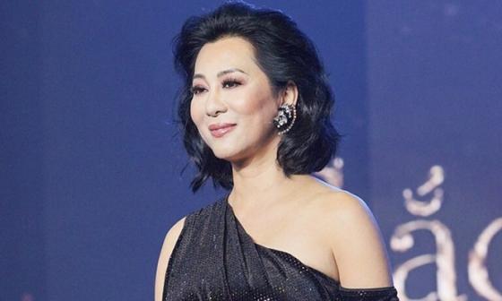 132 1 Nha Hang Cua Mc Nguyen Cao Ky Duyen Tai My Bi Nguoi Bieu Tinh Qua Khich Dap Pha